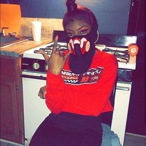 Meet your Posher, Alexis